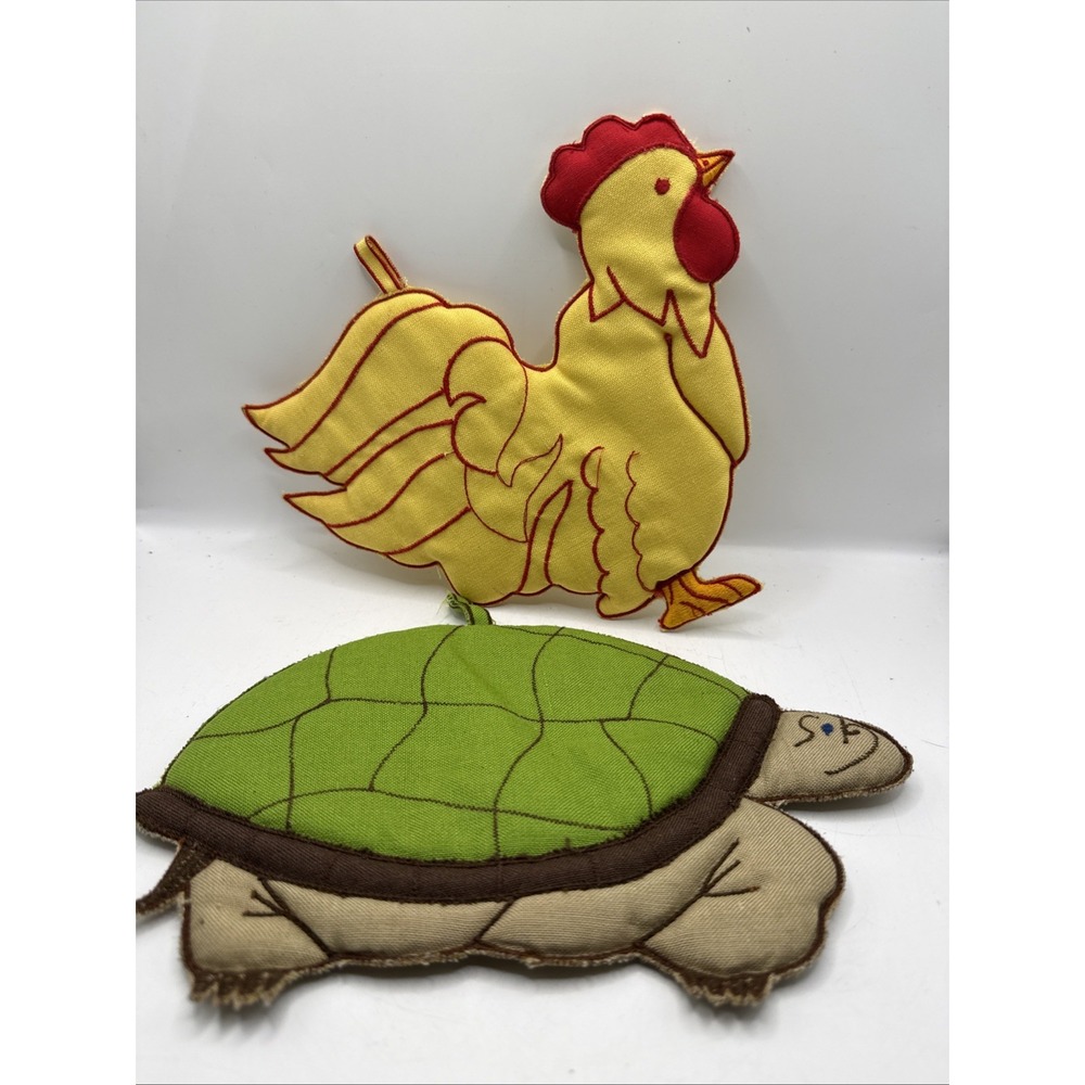 Vintage Set Of 2 Turtle & Rooster Pot Holder Hot Plate Holder 10L X 6"W